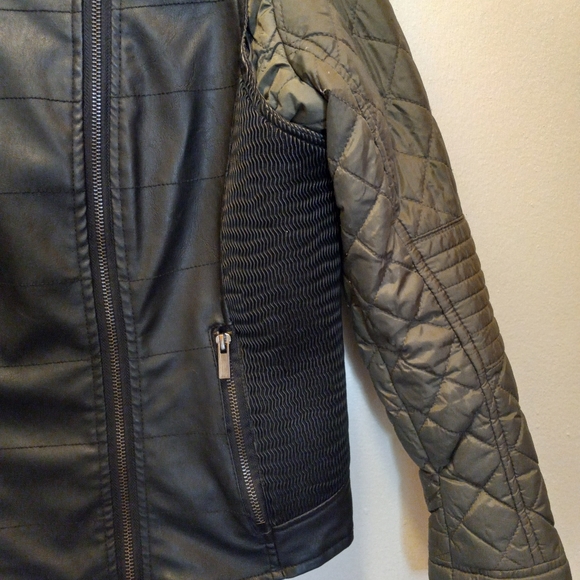 Dollhouse Jacket w Quilted Arms - Picture 2 of 6